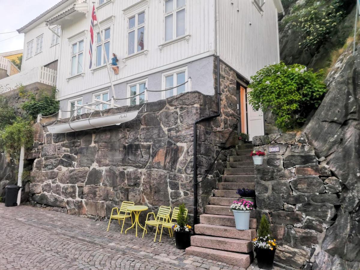 Charm Inn Arendal - City Center Eksteriør billede